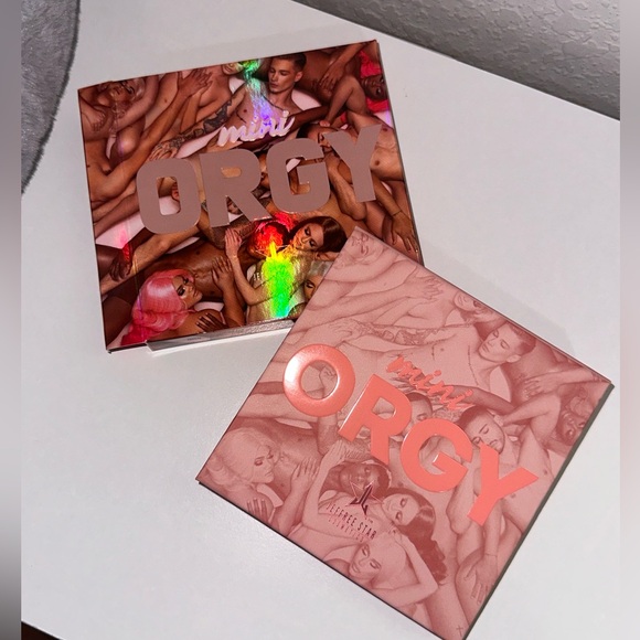 SOLD* NIB Mini Orgy Pallet - Picture 5 of 6